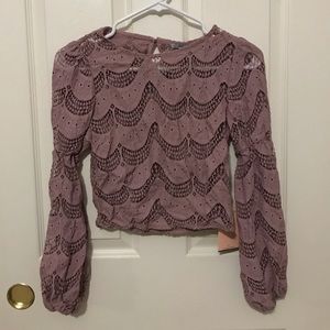 Cute long sleeve top!